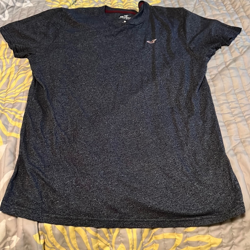 HOLLISTER size large, blue tshirt